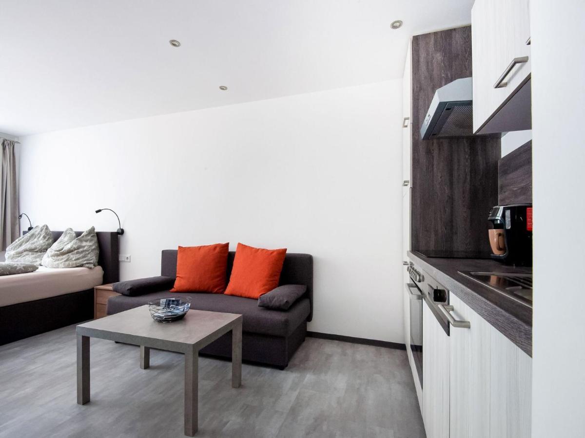 Apartment Bergblick Anna In Kaprun With Balcony Exteriör bild