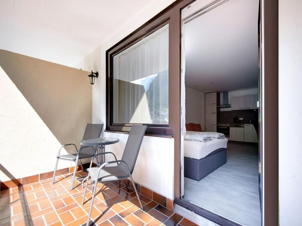 Apartment Bergblick Anna In Kaprun With Balcony Exteriör bild